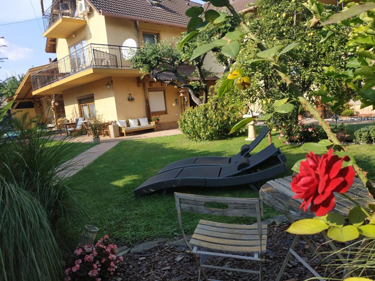 Rozsa Apartman 2 Alsóörs Buitenkant foto