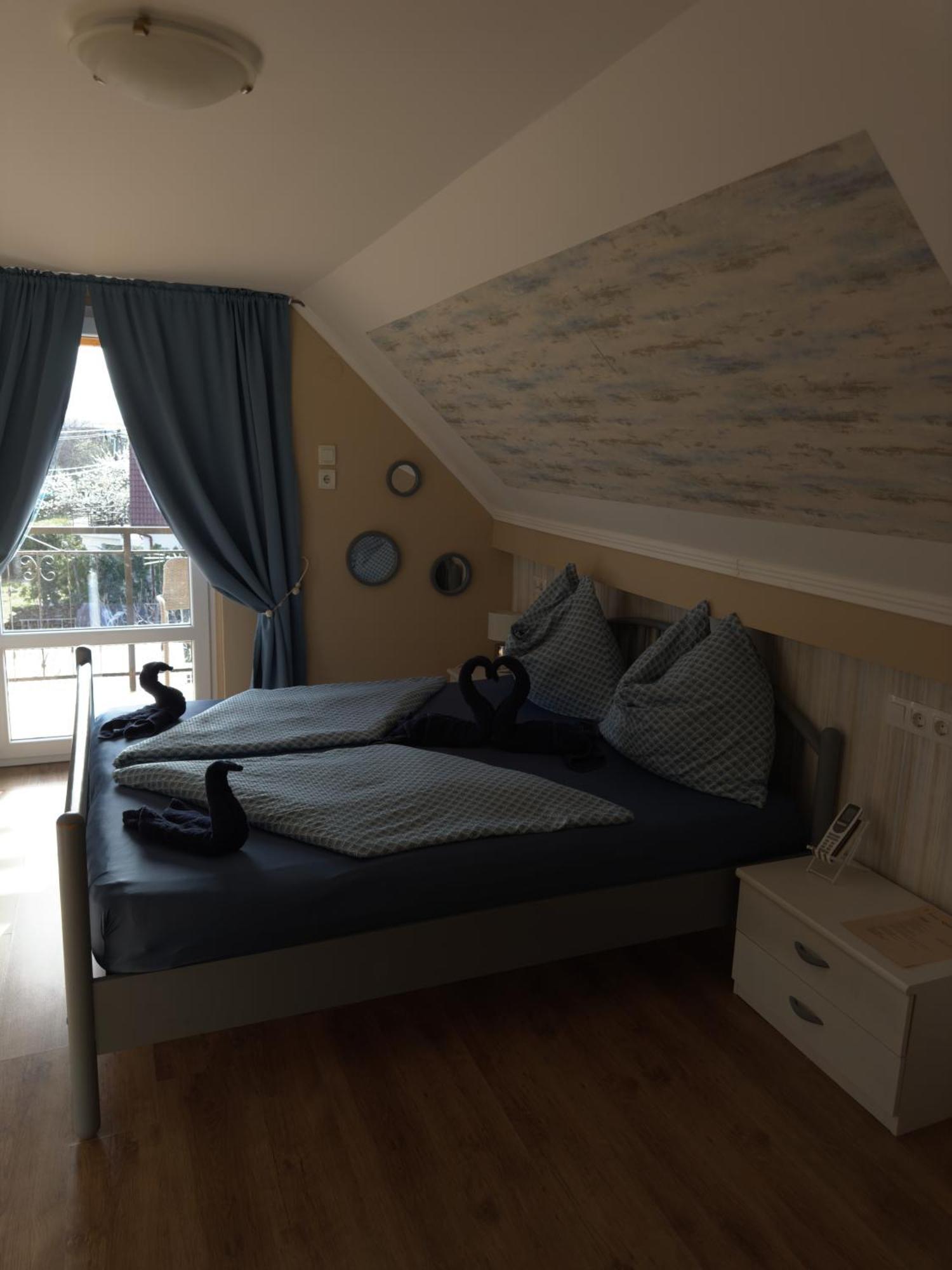Rozsa Apartman 2 Alsóörs Kamer foto