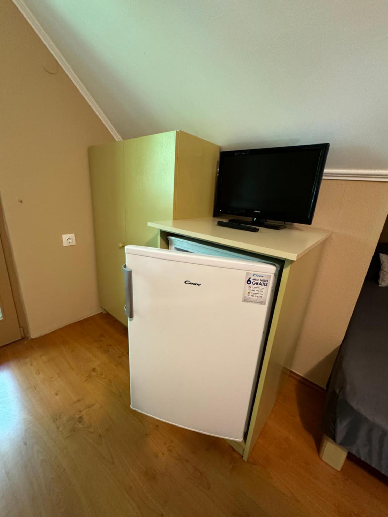 Rozsa Apartman 2 Alsóörs Kamer foto