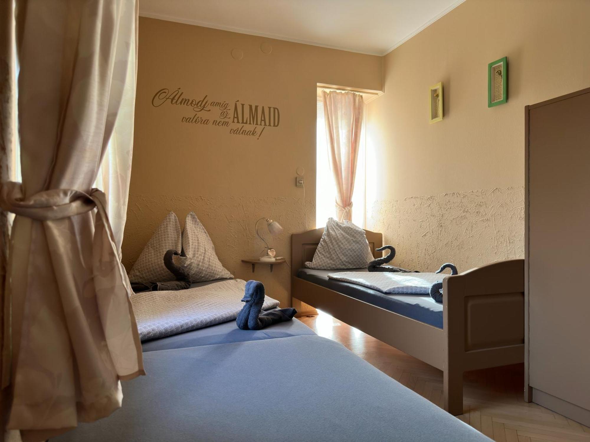 Rozsa Apartman 2 Alsóörs Buitenkant foto