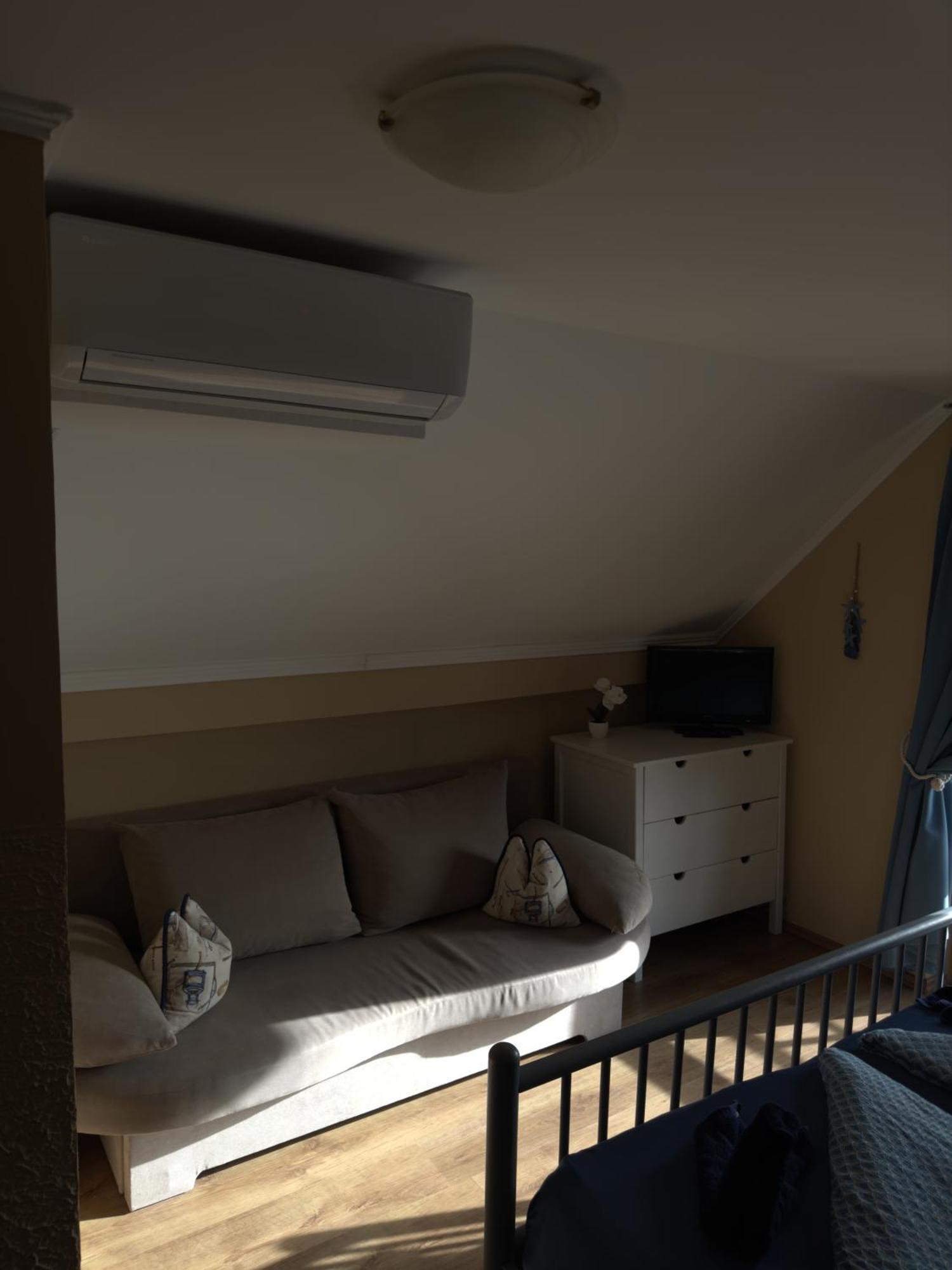 Rozsa Apartman 2 Alsóörs Kamer foto
