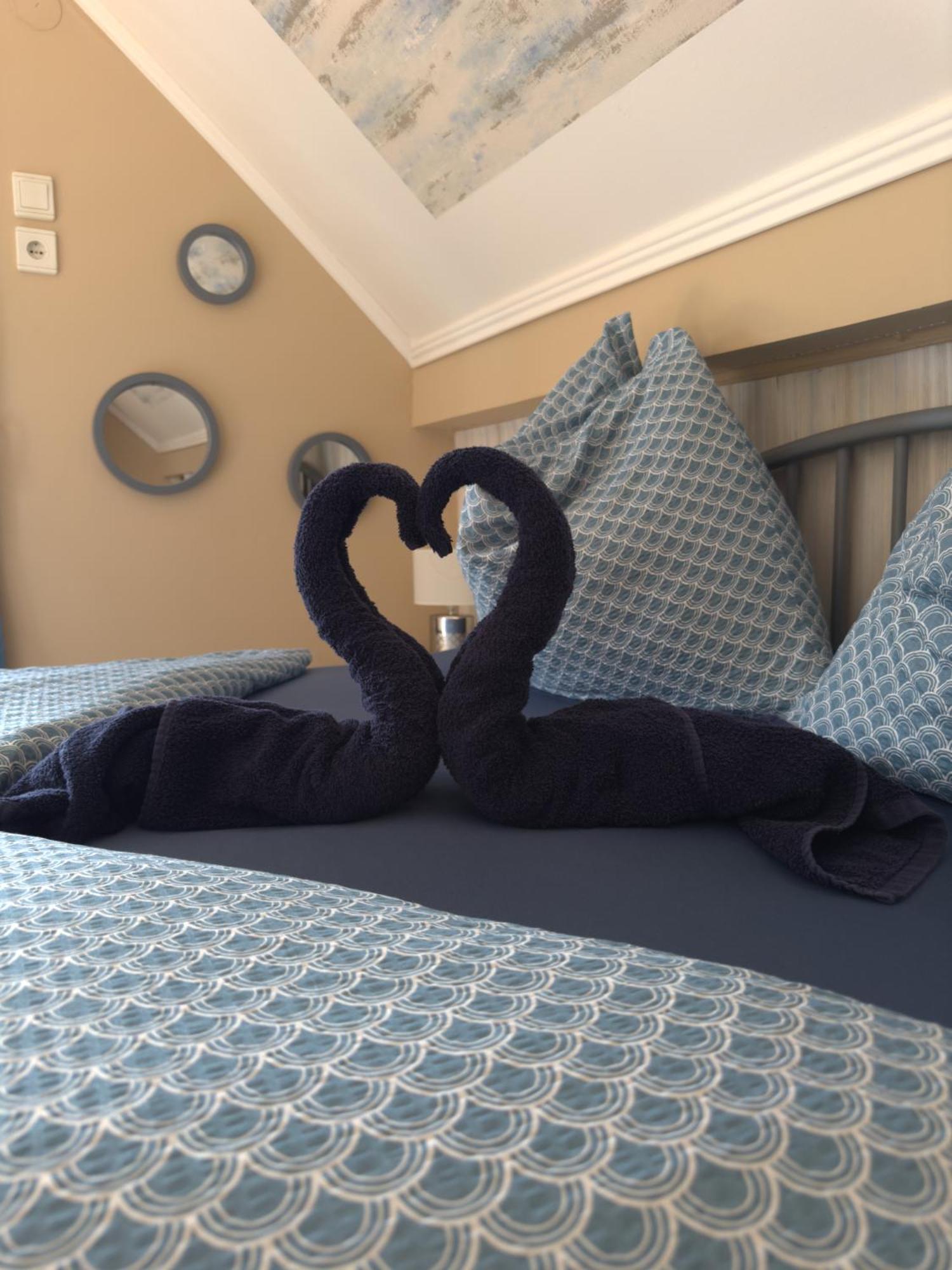 Rozsa Apartman 2 Alsóörs Kamer foto